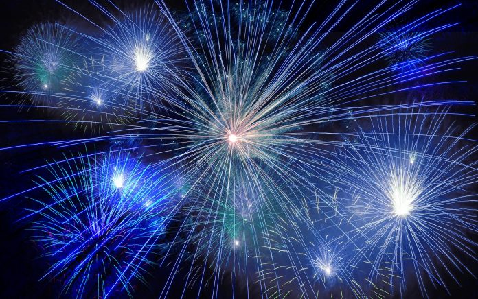 01_HEI_Feuerwerk SYMBOLBILD Gefahren gehen an Silvester nicht nur von den Feuerwerkskörpern selber aus. Foto: Symbolbild (pixabay)
