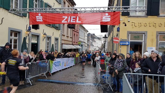 02_RA_ASC Ratingen Neujahrslauf Neuer Rekord: 1963 Anmeldungen verbuchten die Organisatoren des Ratinger Neujahrslaufs. Foto: ASC Ratingen