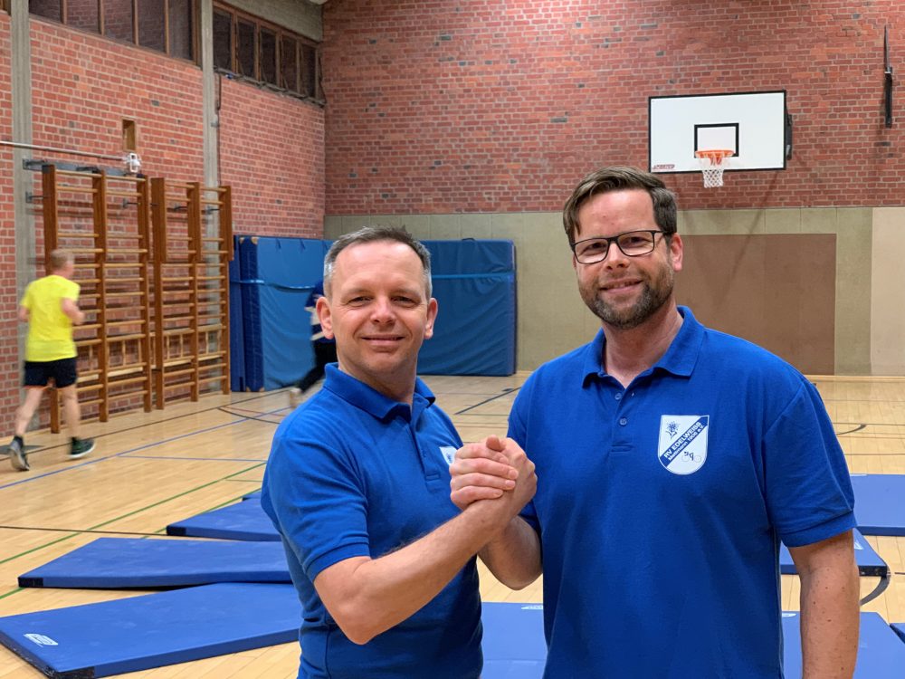 07_ME_Vorstandsvorsitz RVE06 Die beiden Vorstandsvorsitzenden beim Wintertraining des Vereins: Steffen Rentsch (Vorstandsvorsitzender) und Christian Milde (stellv. Vorstandsvorsitzender). Foto: RV Edelweiss
