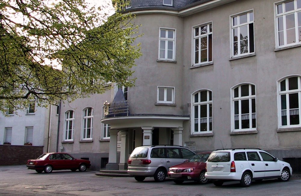 13_ME_musikschule_Schüler spielen Statt in der Musikschule: Die Klavierschüler geben auswärts ein Konzert in der Kulturvilla. Archivfoto: Kreisstadt Mettmann