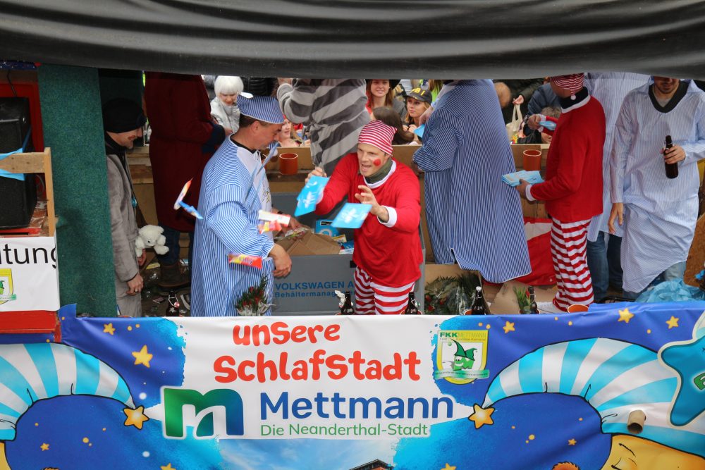 Karnevalszug 2019 in Mettmann Schlafstadt Mettmann? Manchmal vielleicht - aber bestimmt nicht zur Karnevalszeit. Foto: André Volkmann