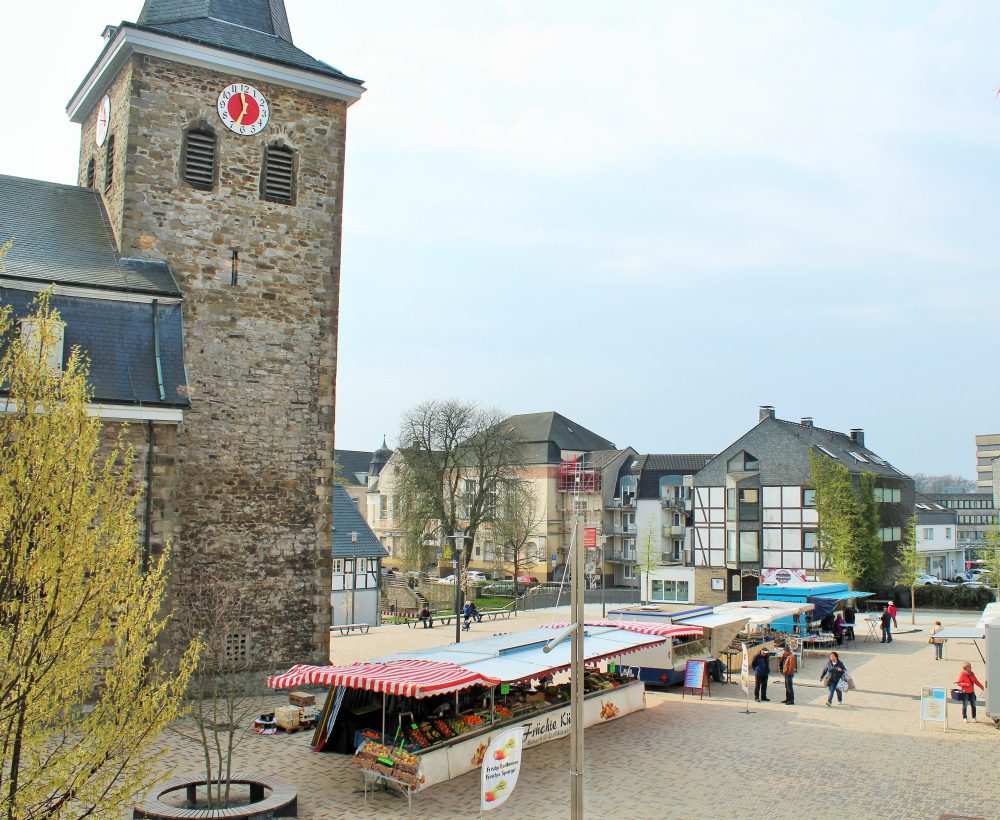 Platz am Offers Auf dem umgestalteten Platz am Offers sollen künftig die Feste der Werbegemeinschaft