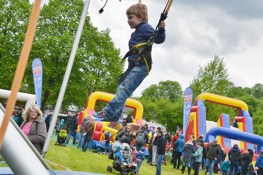 Kinderfest_Neviges Am 1. Mai findet das traditionelle Kinderfest am Schloss Hardenberg in Neviges statt. Archivfoto: Mathias Kehren