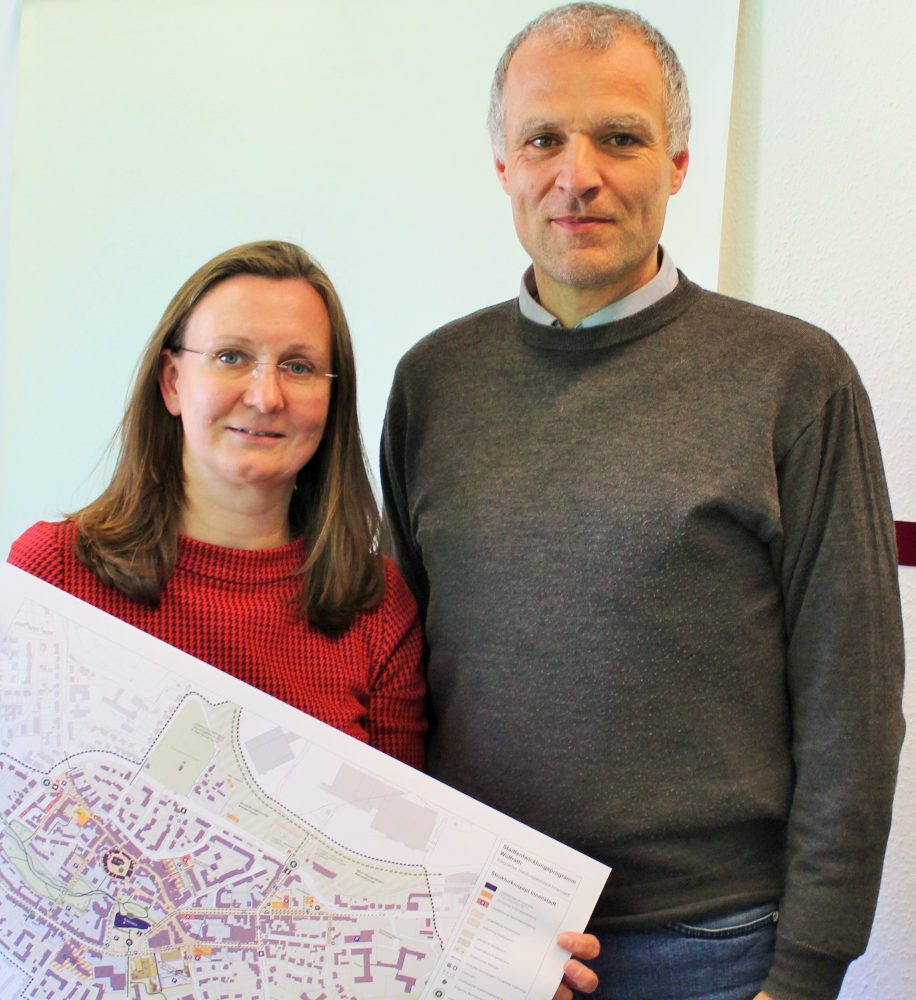 Planungsamt Stadtplanerin Nadin Wischnack und Amtsleiter Dr. Stefan Holl laden die Wülfrather/innen ein zum