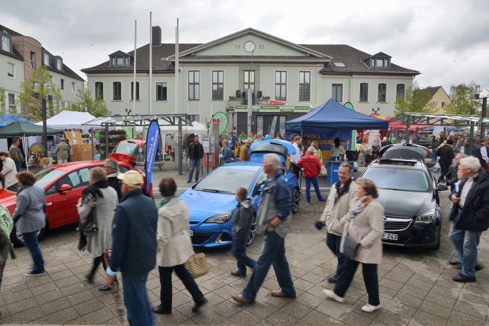 Fruehlingsfest_Heiligenhaus Am Sonntag findet in Heiligenhaus das Frühlingsfest mit verkaufsoffenem Sonntag statt. Archivfoto: Mathias Kehren