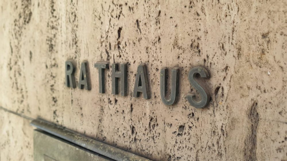 ME_Rathaus_Symbolbild Die Stadtverwaltung teilt mit, dass die Eidamshauser Straße nach einem Wasserrohrbruch gesperrt ist. Foto: André Volkmann (Symbolbild)