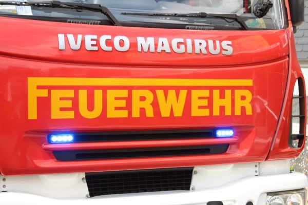 Nur die Kombination aus Blaulicht und Horn signalisiere das besondere Wegerecht: "Alle übrigen Verkehrsteilnehmer haben sofort freie Bahn zu schaffen". Foto: André Volkmann