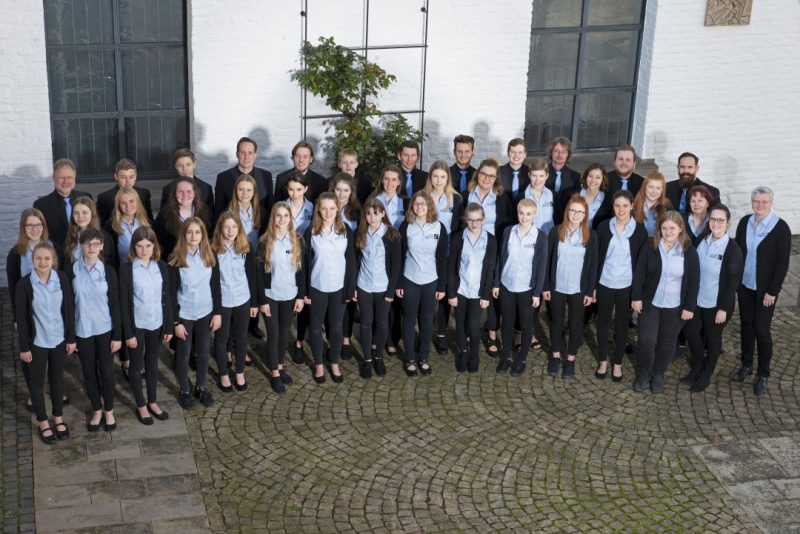 38_ME_Jugendkantorei-s-klein Die Jugendkantorei und der Jugendkammerchor aus Mülheim-Saarn gestalten das nächste Marktkonzert in St- Lambertus. Foto: Chor