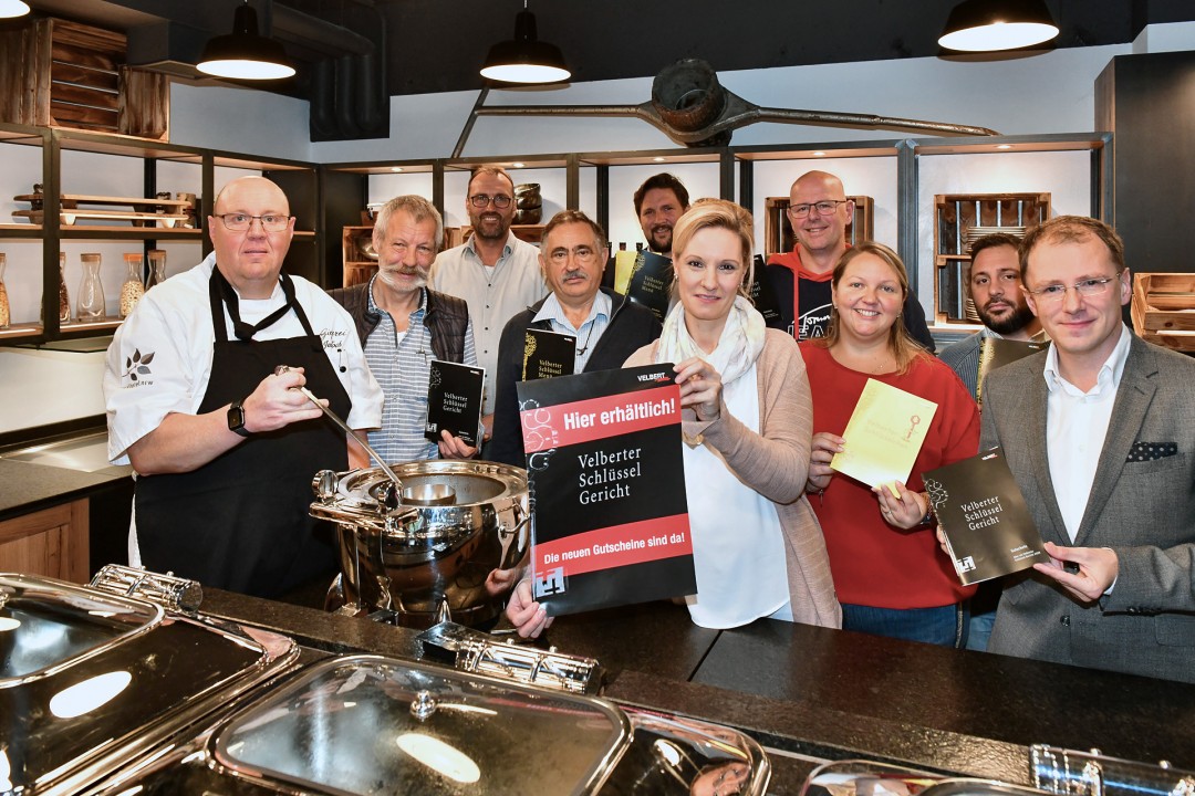 Schluesselgerichte_VMG_MK5_1607 Die Schlüsselwirte und das Velberter Stadtmarketing haben die neuen Schlüsselgerichte vorgestellt. 26 Restaurants nehmen insgesamt an der Aktion teil. Foto: Mathias Kehren